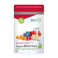 Biotona Bio SuperBerries é uma mistura sublime de frutos coloridos secos. As bagas de origem biológica de Biotona SuperBerries são rigorosamente selecionadas antes de serem secas. Constituem um delicioso lanche embalado, rico em vitaminas e fitonutrientes, adequado a todas as idades!